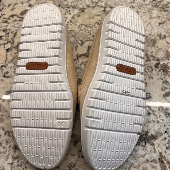Vionic women’s slide on shoes. Size 8W New! - Picture 5 of 6
